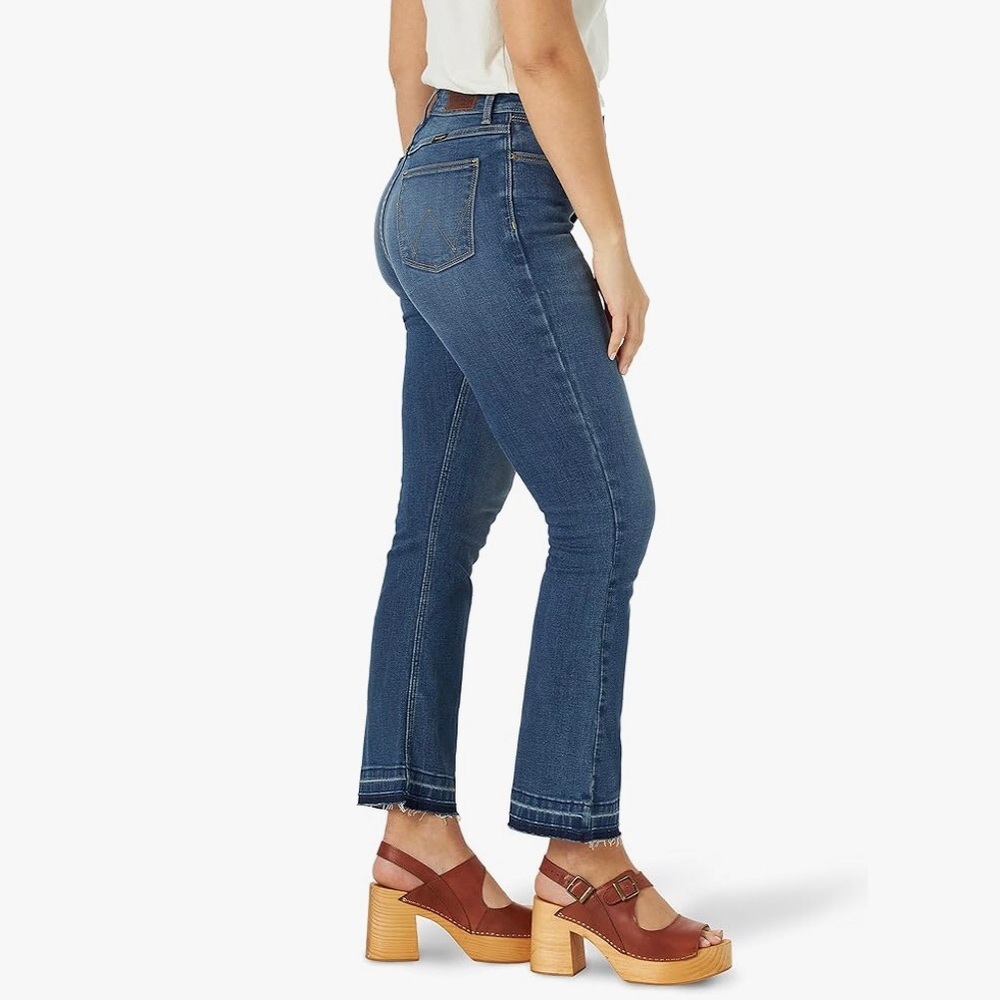 Wrangler 2 High Rise Kick Flare Jeans Womens Release Hem Stretch Cropped